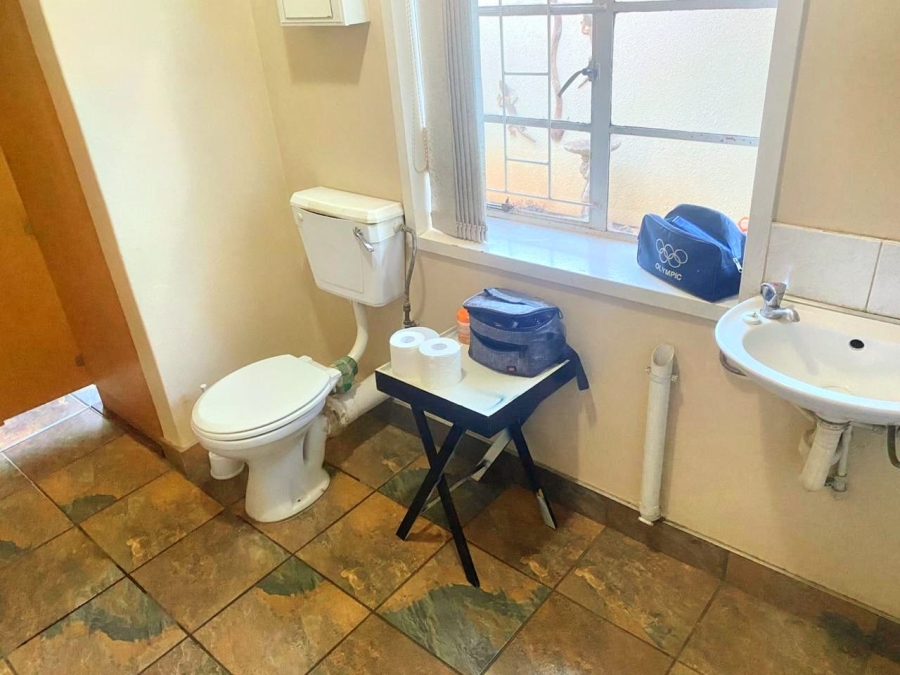 To Let 4 Bedroom Property for Rent in Kuruman Northern Cape